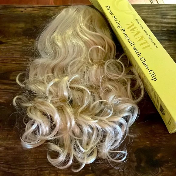 Hair | Avanti Luxuriant Har Extensions Draw String Ponytail 